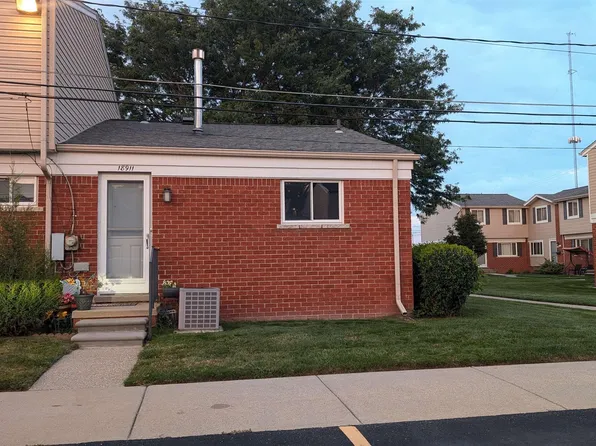 18911 S Highlite Dr, Clinton Township, MI 48035