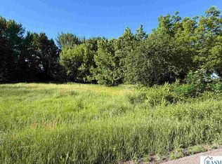 Highland Dr, Waseca, MN 56093