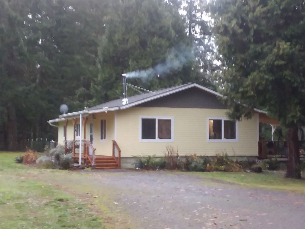 46979 Airport Rd - Property Image
