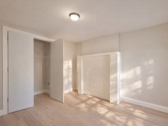 2nd image of 433 Pulaski St APT 1