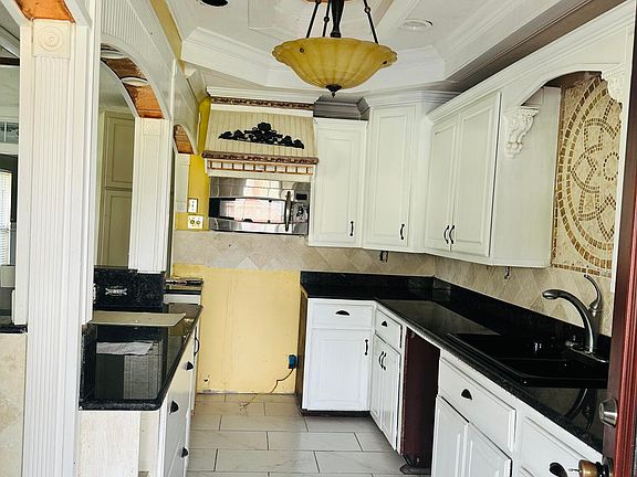 5th image of 115 Ridgela St