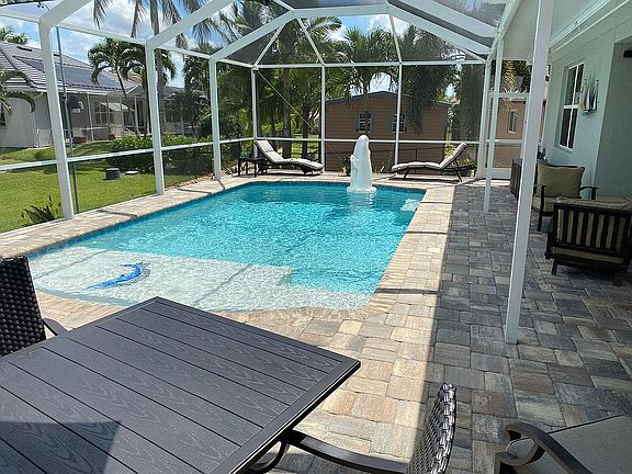 5th image of 2549 SW 27th Pl