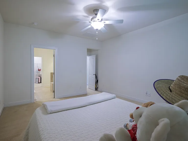 411 Alamosa Pl — Photo 59