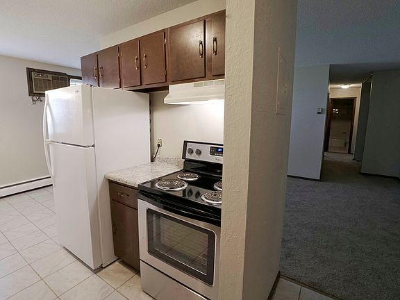 2nd image of 2210 Eldridge Ave E #103