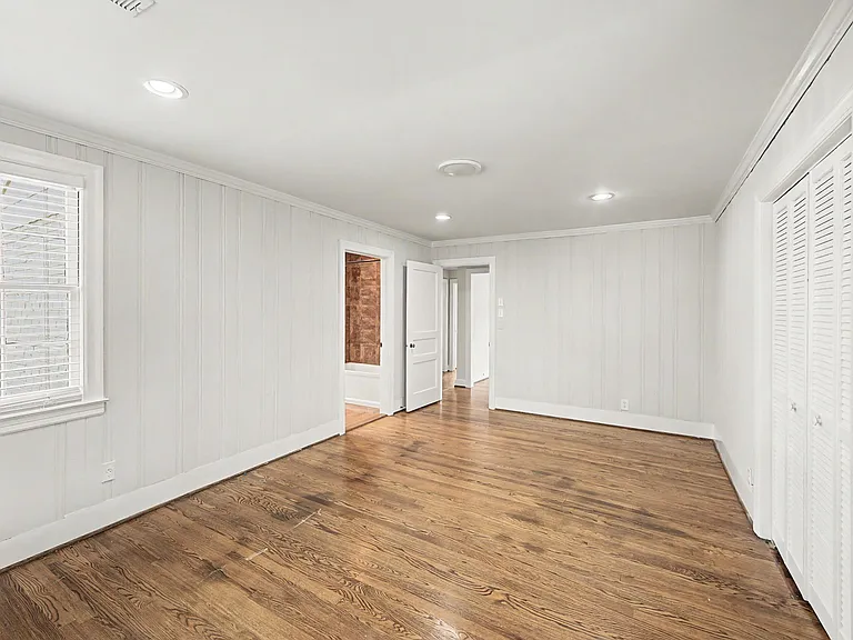 3501 Foxhall Rd — Photo 18