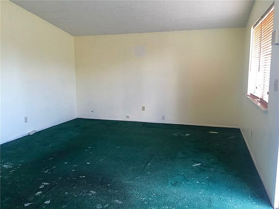 2nd image of 965 Palma Sola Dr