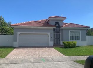 25461 SW 135th Ave, Homestead, FL 33032