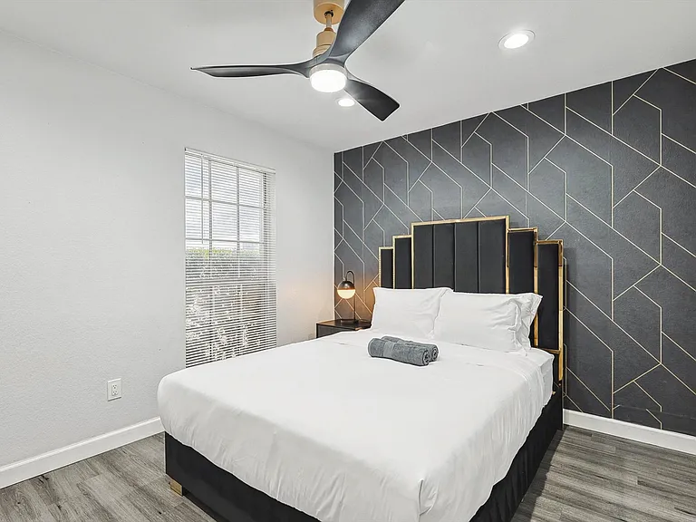 500 Parkerville Rd — Photo 36