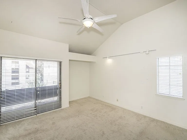185 Forest Ave #4A — Photo 8
