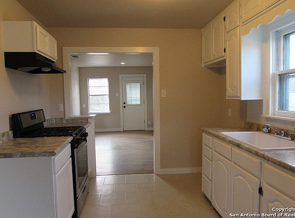 5th image of 942 Cantrell Dr