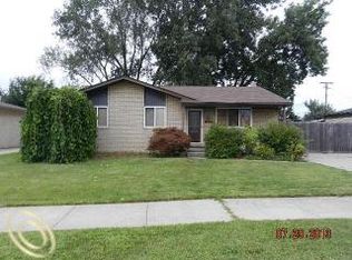 13877 Hartill Ave, Warren, MI 48089
