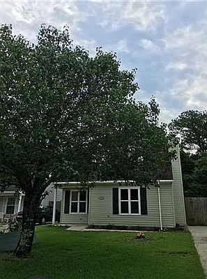 2nd image of 11076 Windsor Hill Dr
