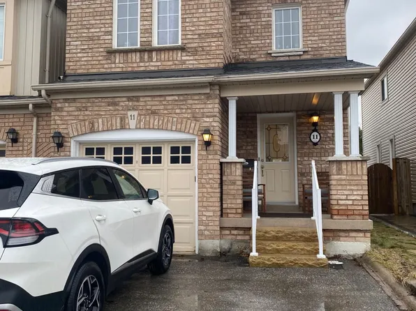 11 Robideau Pl, Whitby, ON L1R 3G8