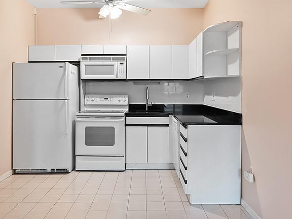 3rd image of 75 Liberty Ave Unit C32