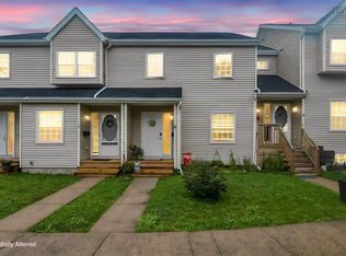 3 Collins Grove Ct, Dartmouth, NS B2W5Y1