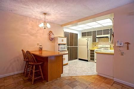 4th image of 857 Murdell Ln
