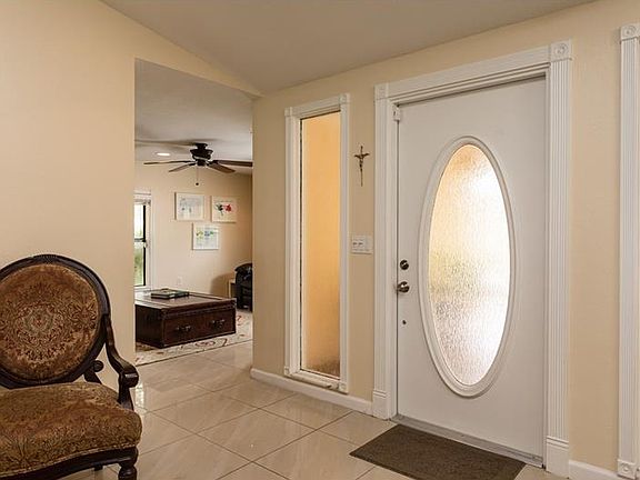5th image of 3201 River Cove Dr