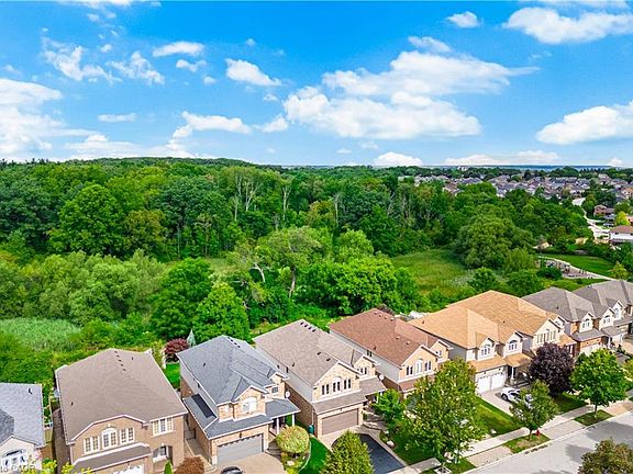 2nd image of 84 Meadowbank Dr