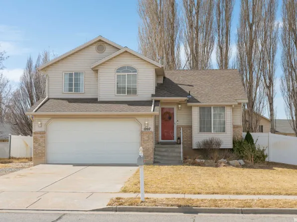 1207 N 780 W, Clinton, UT 84015