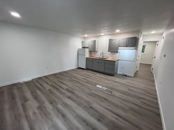 2905 Cook Inlet View Dr #4, Kenai, AK 99611