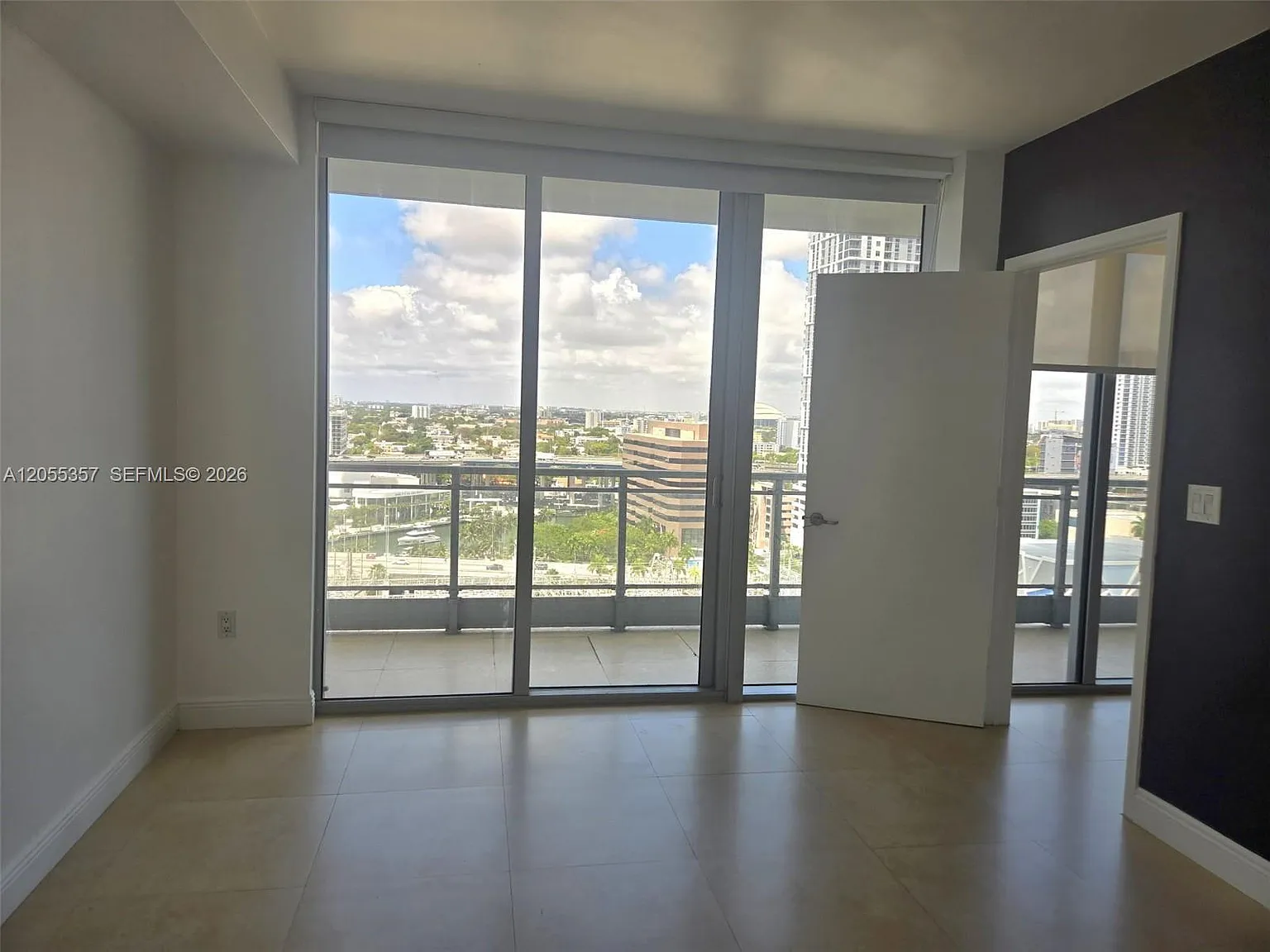 Mint Condo — Photo 4