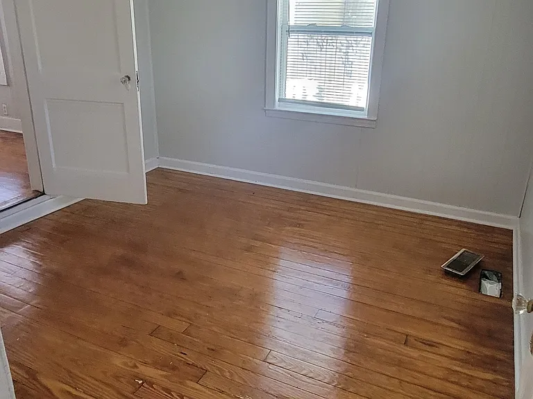 Rear bedroom