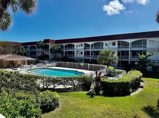 581 Blue Heron Dr APT 212-B, Hallandale Beach, FL 33009