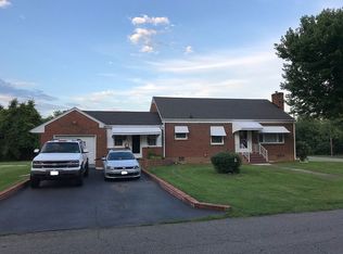 3405 Oliver Rd NE, Roanoke, VA 24012