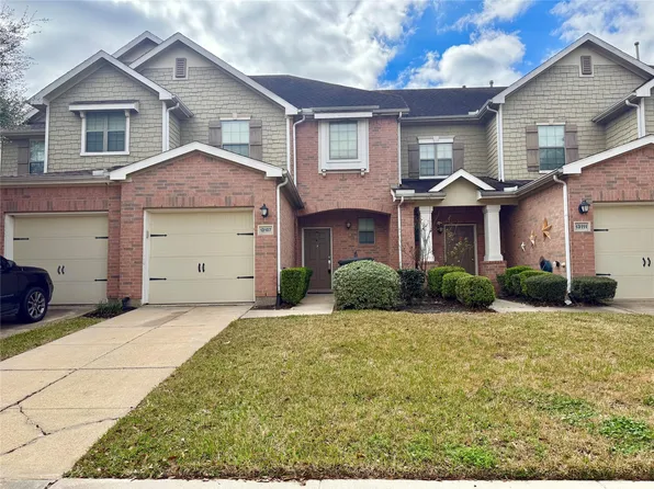 13107 Lawsons Creek Ln, Houston, TX 77072