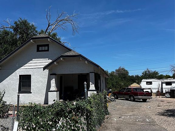 4th image of 907 E 12th Street