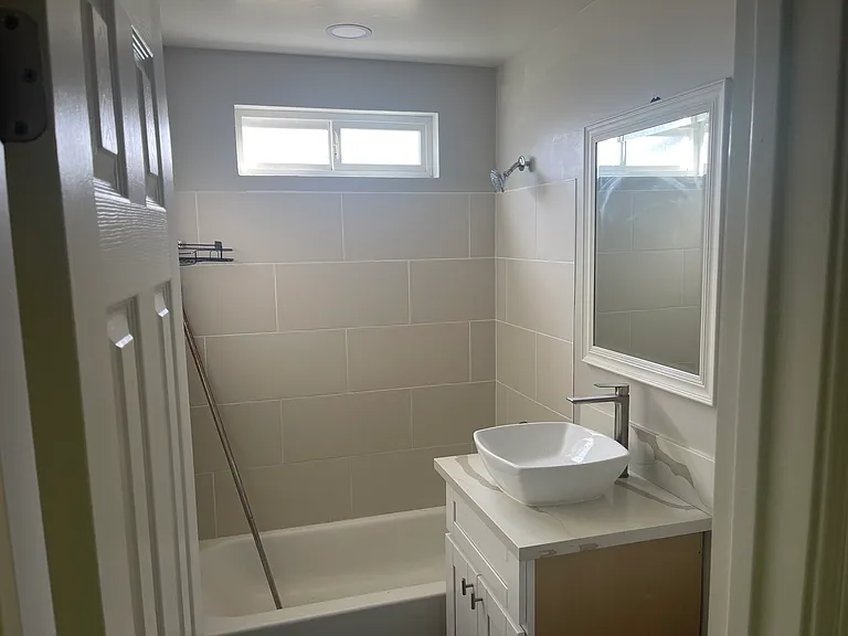 819 Riverlawn Ave #A — Photo 5