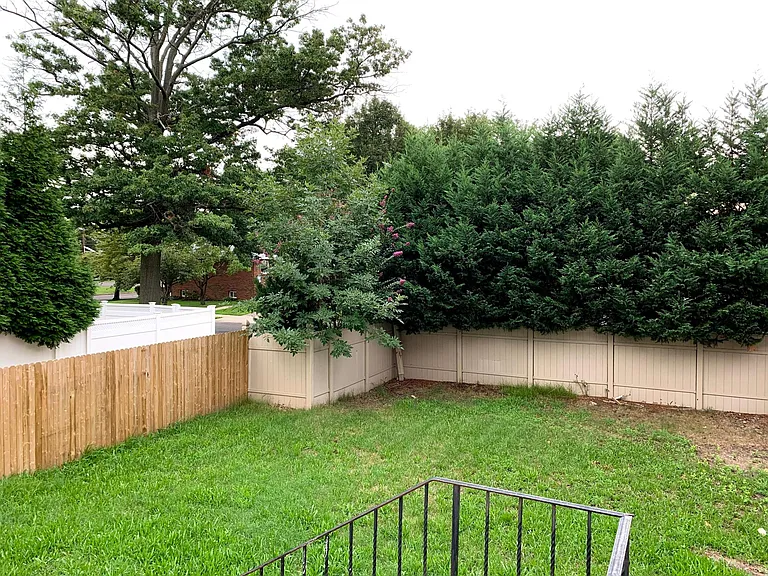 204 Marlborough Ave — Photo 8
