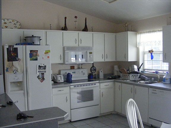 spacious kitchen