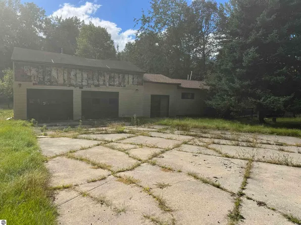 7921 Fern St, Hale, MI 48739