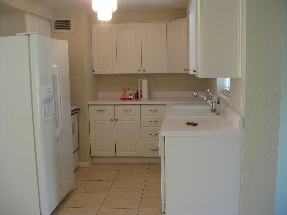2nd image of 127 Blairmore Blvd