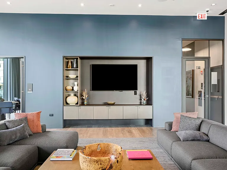 234 W Polk St #3/2 — Photo 18