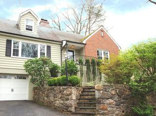 77 Linwood Rd, New Rochelle, NY 10804