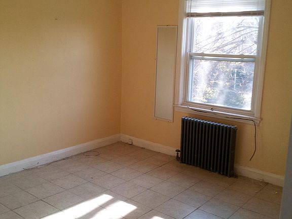 Queen Size Bd room 2