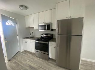 131 Cosey Beach Rd #B4, East Haven, CT 06512
