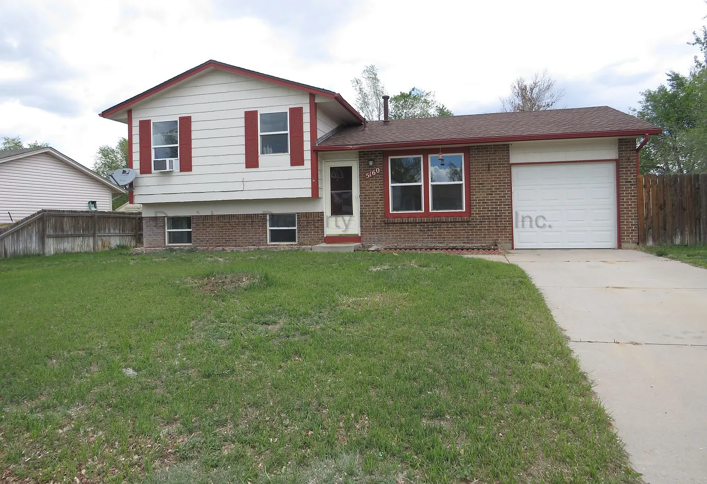 Charming 3-bedroom House in Security-Widefield Area — Photo 1