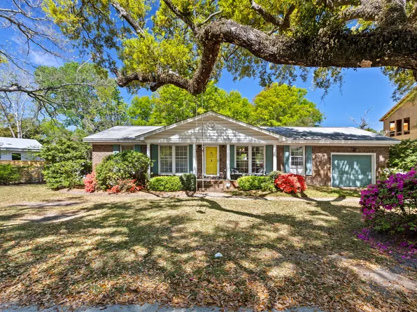 810 McCants Dr #G, Mount Pleasant, SC 29464