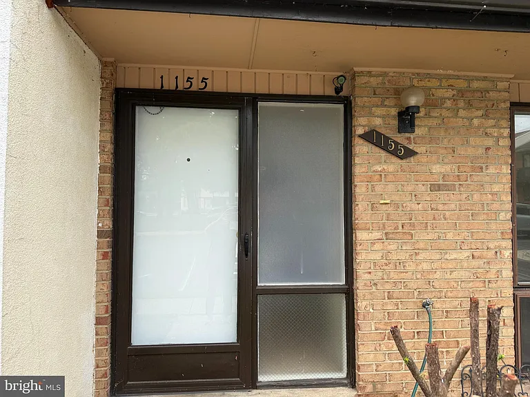 1155 Dublin Pl — Photo 2