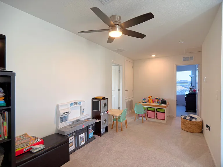 3656 NE 30th Ter — Photo 14