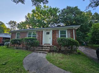 3821 Manchester Dr, Charlotte, NC 28217