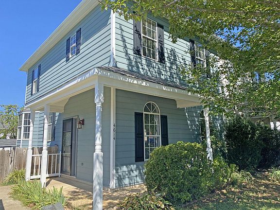 Beautiful Townhouse with Energy Efficient Windows, Central Heat and Air (Heat Pump), Covered Front Porch. 1 Mile to NGIC, 3 Miles to Towncenter Shopping, 3 Miles to Airport, 10 Miles to Downtown Charlottesville.