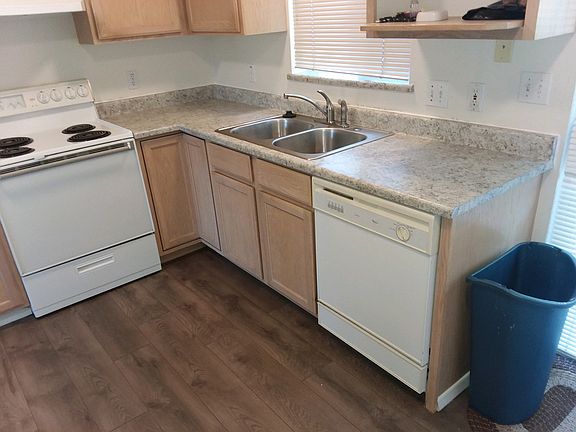 New floor and tops