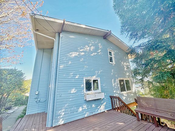 3rd image of 62 Buckelew St