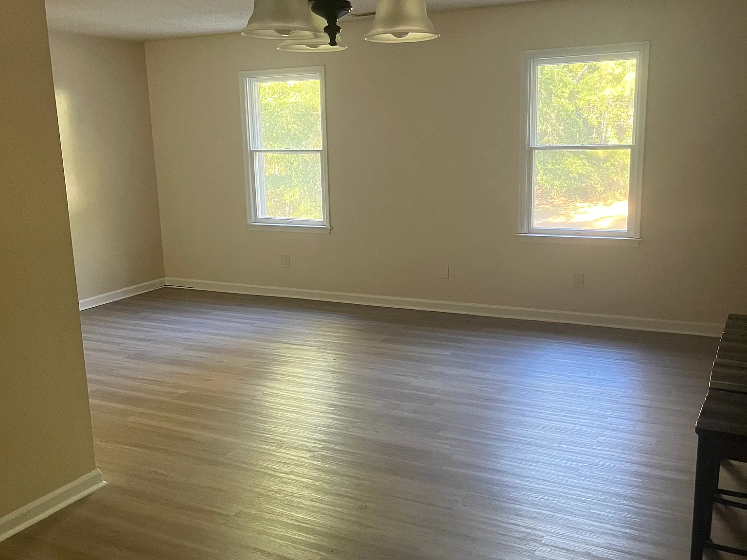 2 bed, 1000 sqft, $1,200 — Photo 3