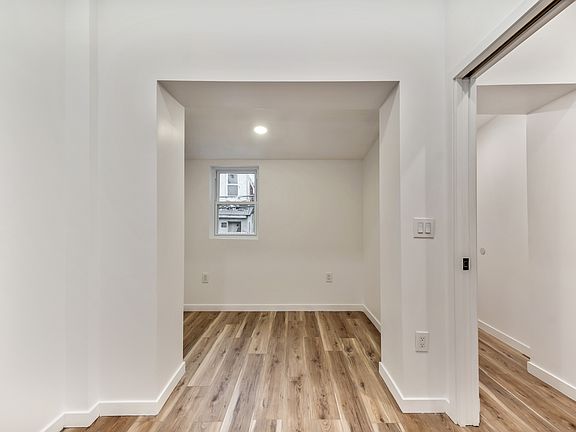 5th image of 3836 W Girard Ave #1