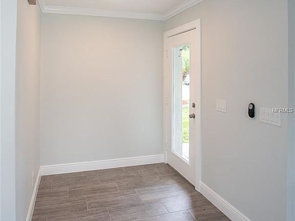 2nd image of 2818 S M U Blvd